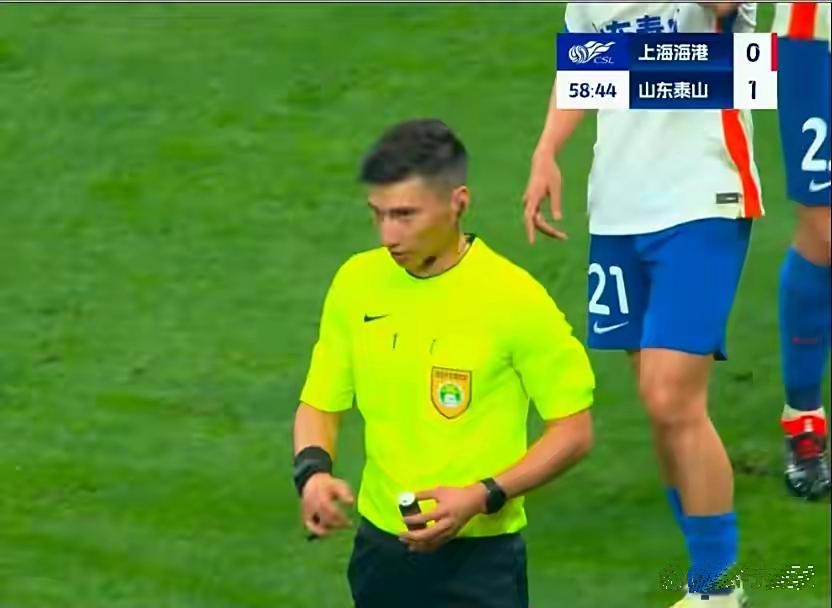 裁判争议持续，球员主场晋级受质疑