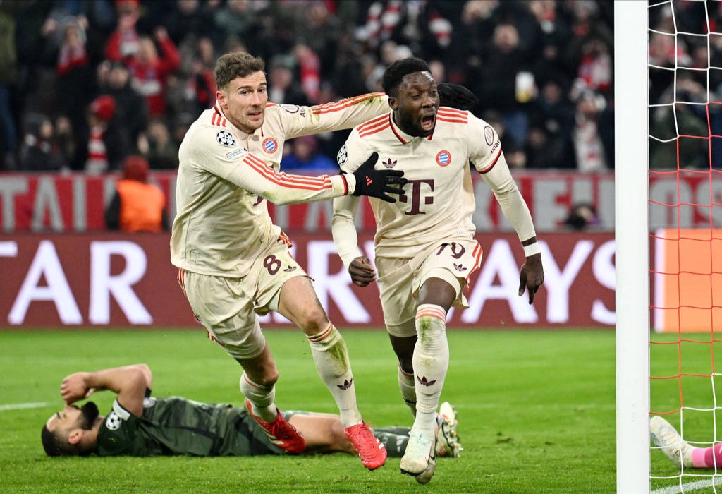 关于拜仁慕尼黑平局暂占德甲头席，争冠前景一片光明的信息